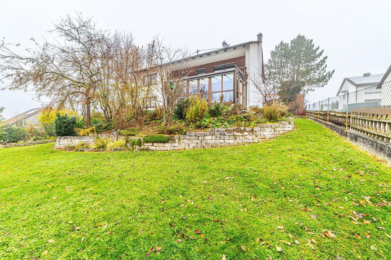 Prodej domu 195 m², pozemek 1.181 m², Mozartstraße 1, Au in der Hallertau, Bavorsko Prodej domu 195 m², pozemek 1.181 m², Mozartstraße 1, Au in der Hallertau, Bavorsko