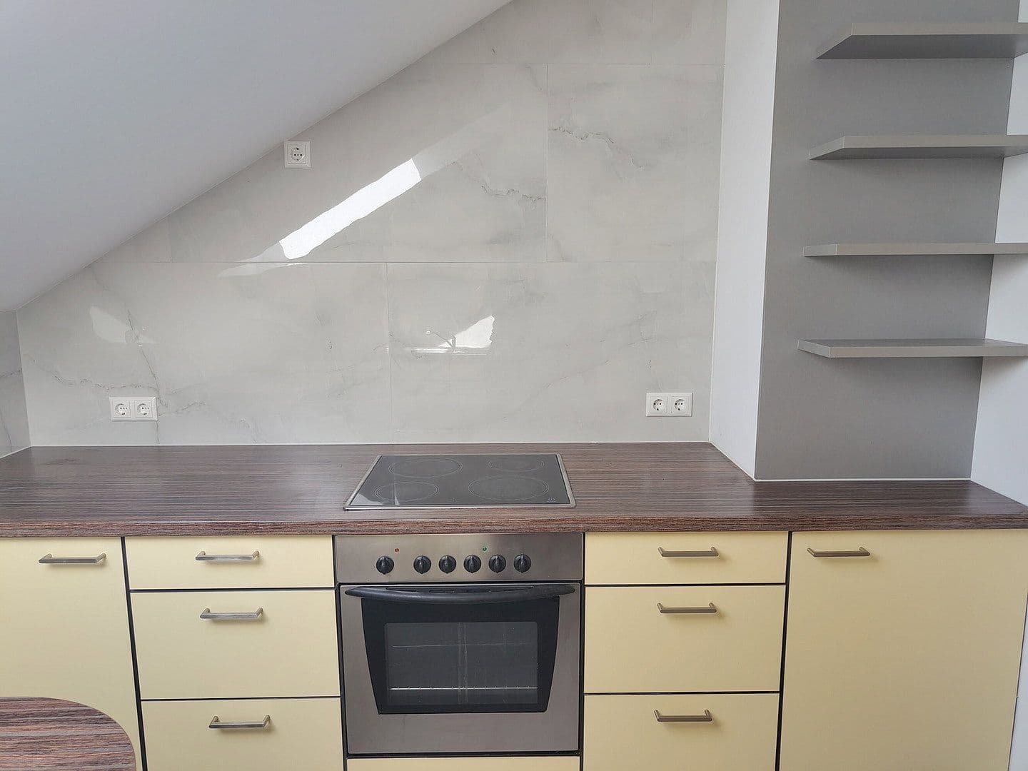 Pronájem bytu 4+1 95 m², Rödermark, Hessen Pronájem bytu 4+1 95 m², Rödermark, Hessen