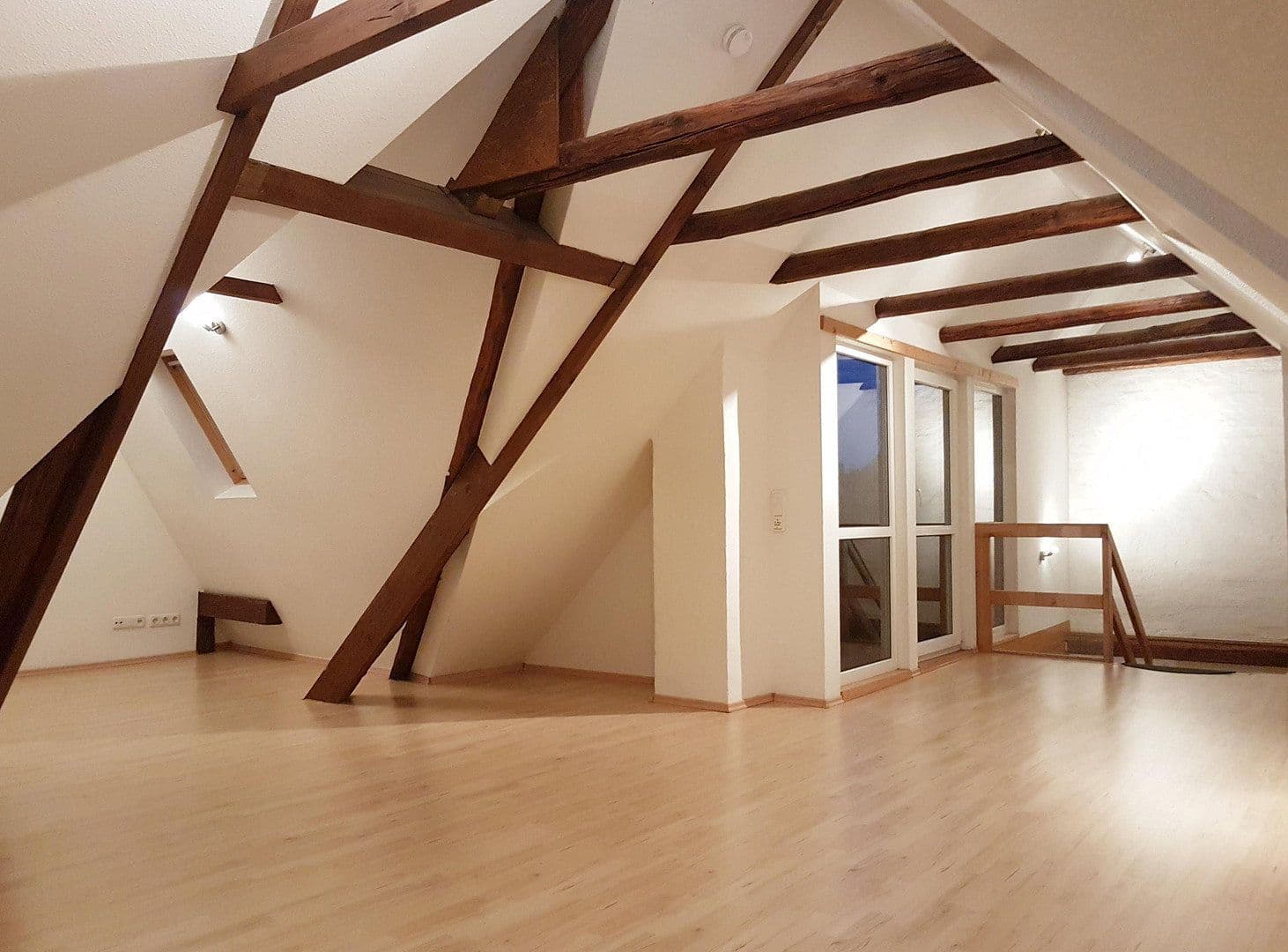 Pronájem bytu 4+1 135 m², Hildesheim, Dolní Sasko Pronájem bytu 4+1 135 m², Hildesheim, Dolní Sasko