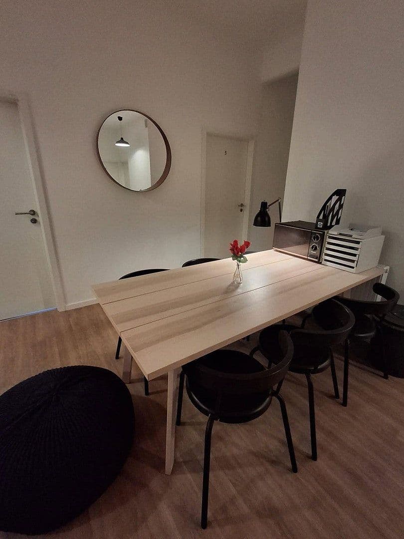 Pronájem bytu 1+1 18 m², Landsberger Str. 478, München/Pasing, Bavorsko Pronájem bytu 1+1 18 m², Landsberger Str. 478, München/Pasing, Bavorsko