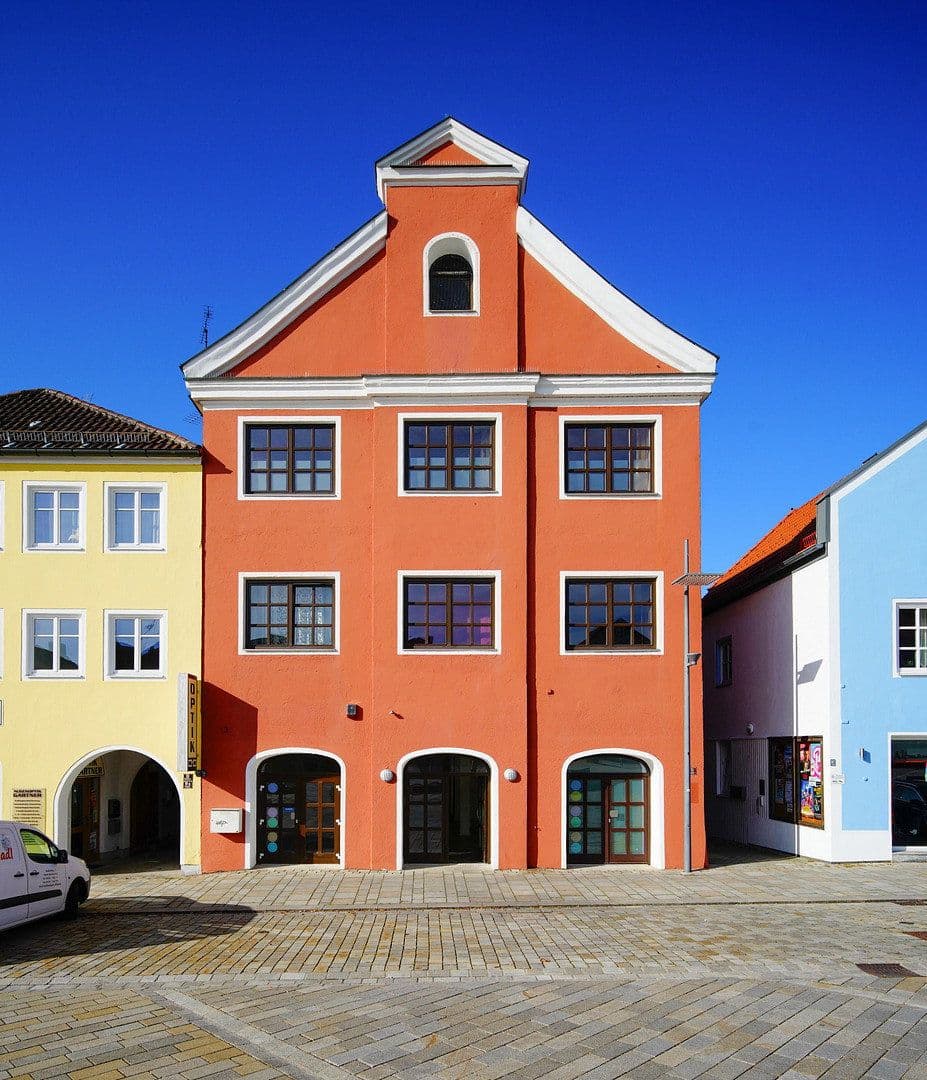Prodej domu 697 m², pozemek 465 m², Stadtplatz 11, Bad Griesbach i.Rottal, Bavorsko Prodej domu 697 m², pozemek 465 m², Stadtplatz 11, Bad Griesbach i.Rottal, Bavorsko