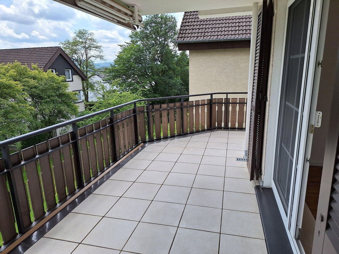 Pronájem bytu 2+1 76 m², Berliner Allee, Iserlohn, Severní Porýní-Vestfálsko Pronájem bytu 2+1 76 m², Berliner Allee, Iserlohn, Severní Porýní-Vestfálsko