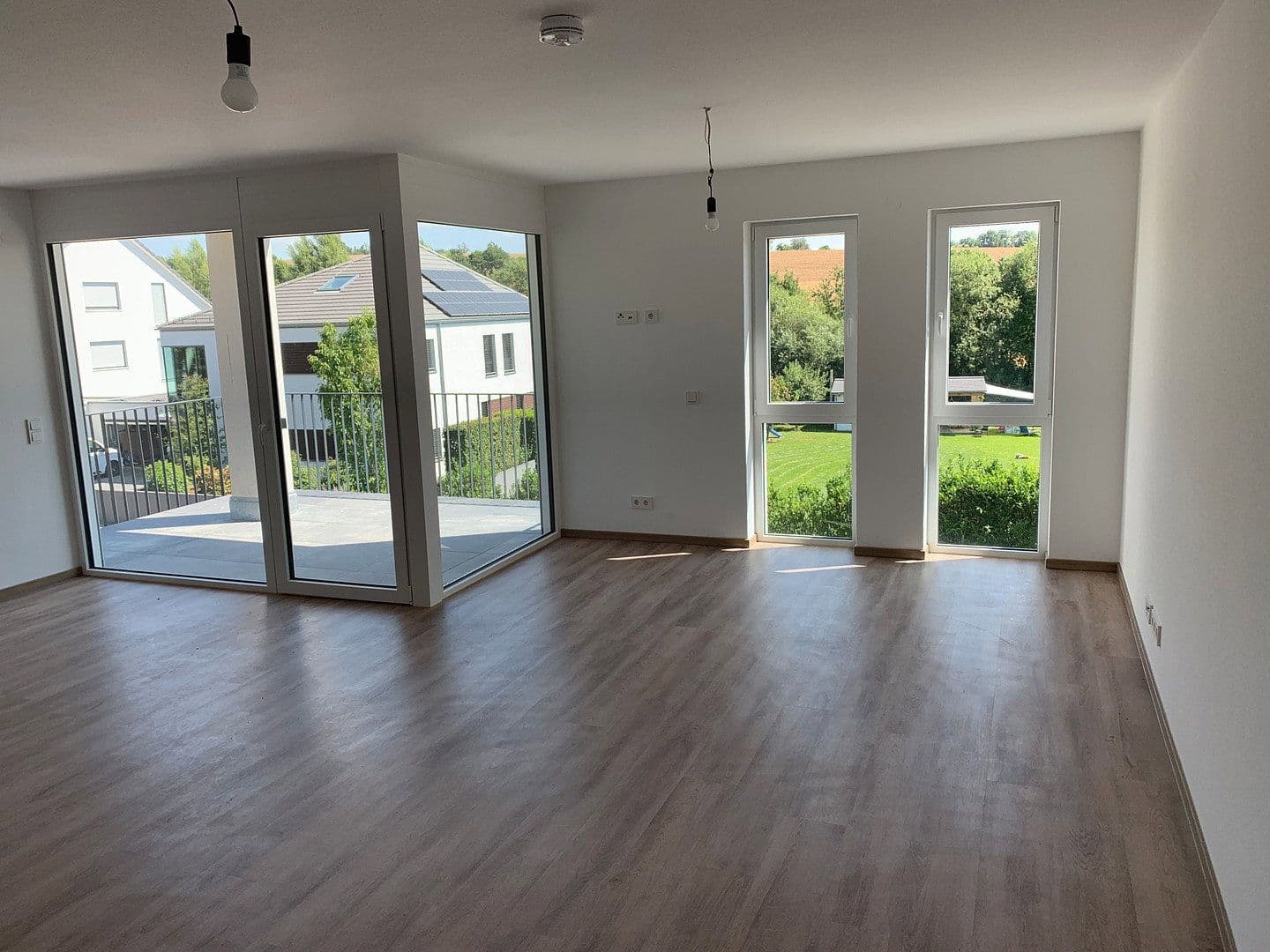 Pronájem bytu 3+1 95 m², Am Weidengraben 22, Waldbüttelbrunn, Bavorsko Pronájem bytu 3+1 95 m², Am Weidengraben 22, Waldbüttelbrunn, Bavorsko