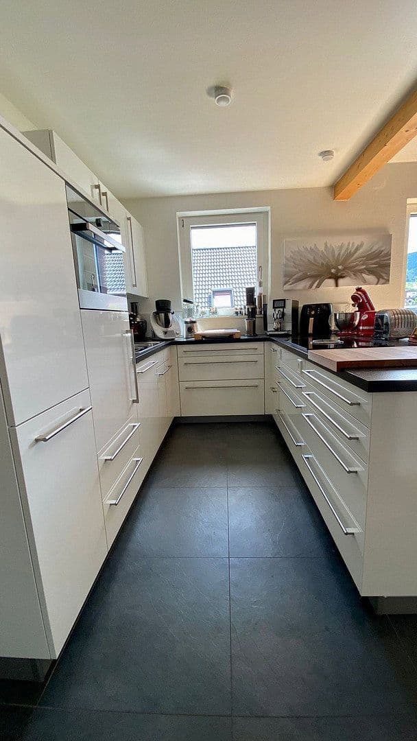 Pronájem bytu 5+1 185 m², Bühl, Bádensko-Württembersko Pronájem bytu 5+1 185 m², Bühl, Bádensko-Württembersko