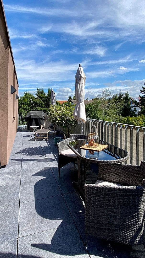 Pronájem bytu 5+1 185 m², Bühl, Bádensko-Württembersko Pronájem bytu 5+1 185 m², Bühl, Bádensko-Württembersko