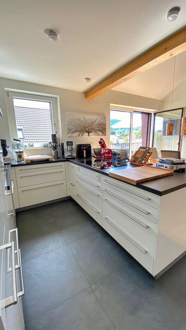 Pronájem bytu 5+1 185 m², Bühl, Bádensko-Württembersko Pronájem bytu 5+1 185 m², Bühl, Bádensko-Württembersko