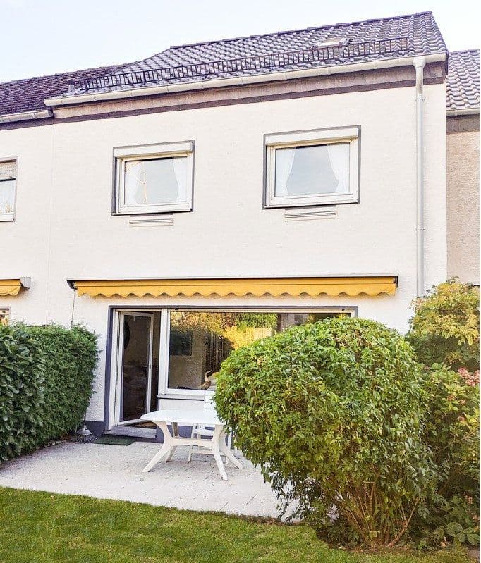 Pronájem domu 140 m², pozemek 238 m², Bergisch Gladbach, Severní Porýní-Vestfálsko Pronájem domu 140 m², pozemek 238 m², Bergisch Gladbach, Severní Porýní-Vestfálsko
