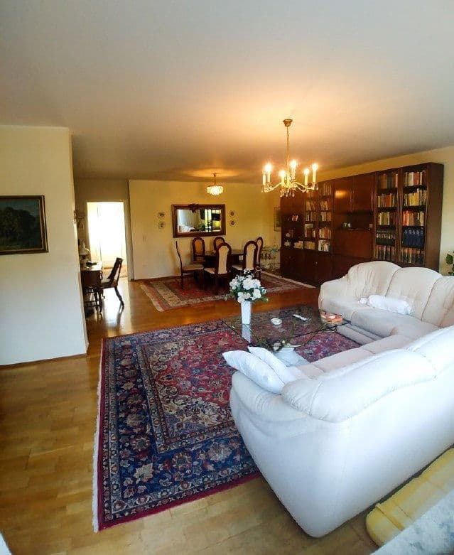 Pronájem domu 140 m², pozemek 238 m², Bergisch Gladbach, Severní Porýní-Vestfálsko Pronájem domu 140 m², pozemek 238 m², Bergisch Gladbach, Severní Porýní-Vestfálsko