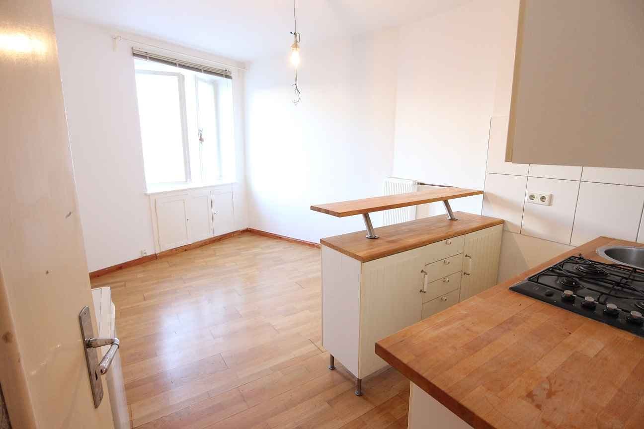 Pronájem bytu 2+1 39 m², Linienstr, Düsseldorf, Severní Porýní-Vestfálsko Pronájem bytu 2+1 39 m², Linienstr, Düsseldorf, Severní Porýní-Vestfálsko