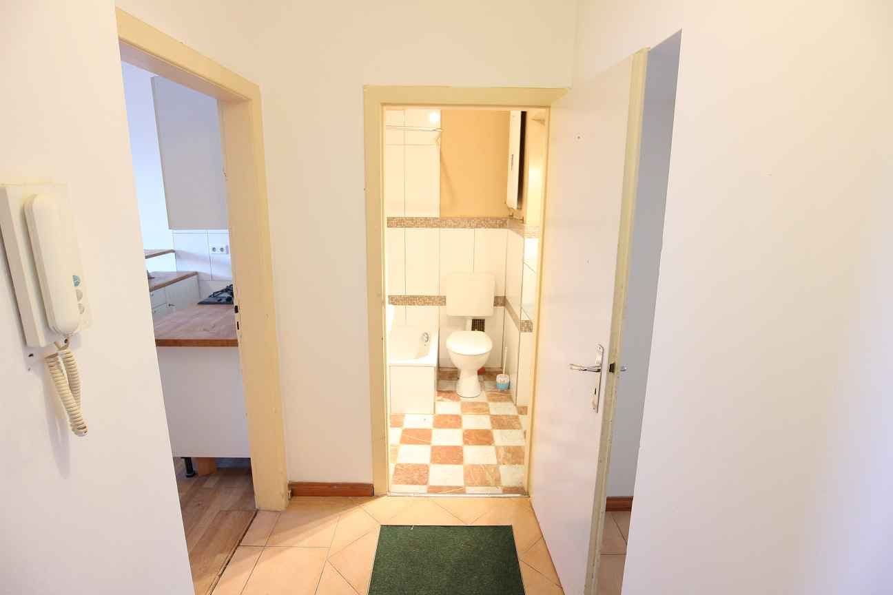 Pronájem bytu 2+1 39 m², Linienstr, Düsseldorf, Severní Porýní-Vestfálsko Pronájem bytu 2+1 39 m², Linienstr, Düsseldorf, Severní Porýní-Vestfálsko