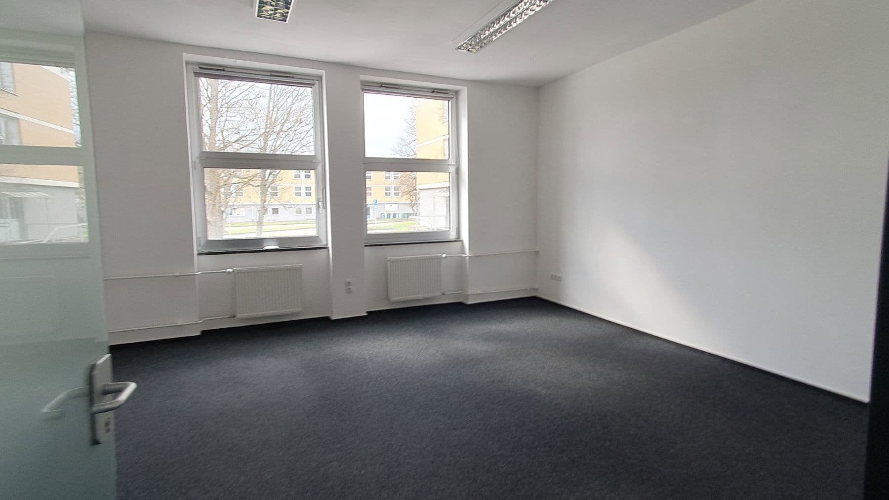 Pronájem kanceláře 2.000 m², Nagold, Bádensko-Württembersko Pronájem kanceláře 2.000 m², Nagold, Bádensko-Württembersko