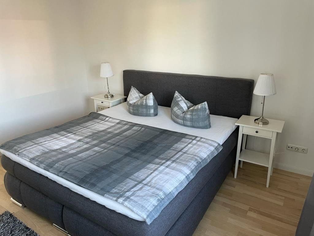 Pronájem bytu 4+1 100 m², Frankfurt am Main, Hessen Pronájem bytu 4+1 100 m², Frankfurt am Main, Hessen