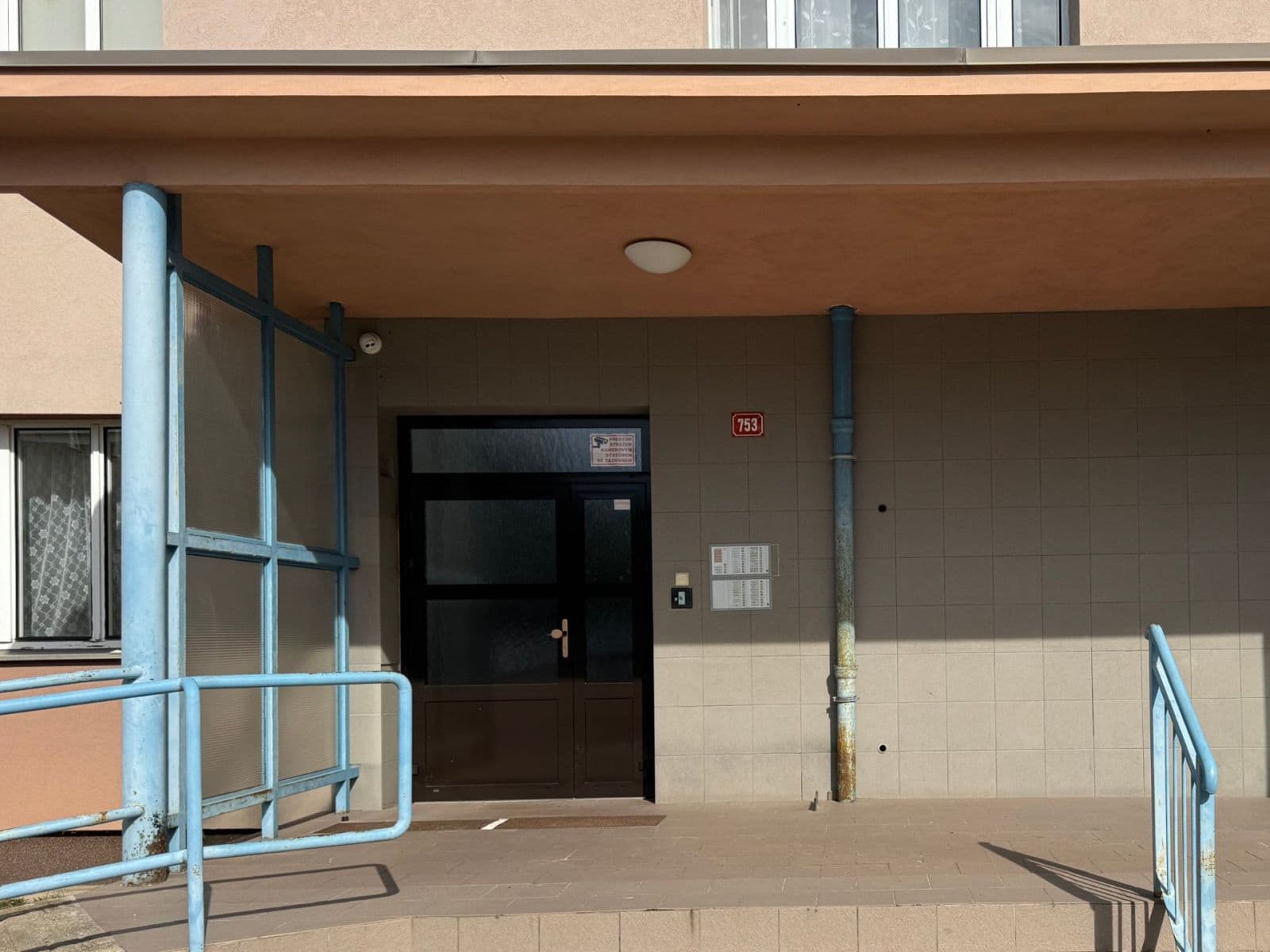 Pronájem bytu 2+1 47 m², sídliště Na Pražské, Suchdol nad Lužnicí, Jihočeský kraj Pronájem bytu 2+1 47 m², sídliště Na Pražské, Suchdol nad Lužnicí, Jihočeský kraj