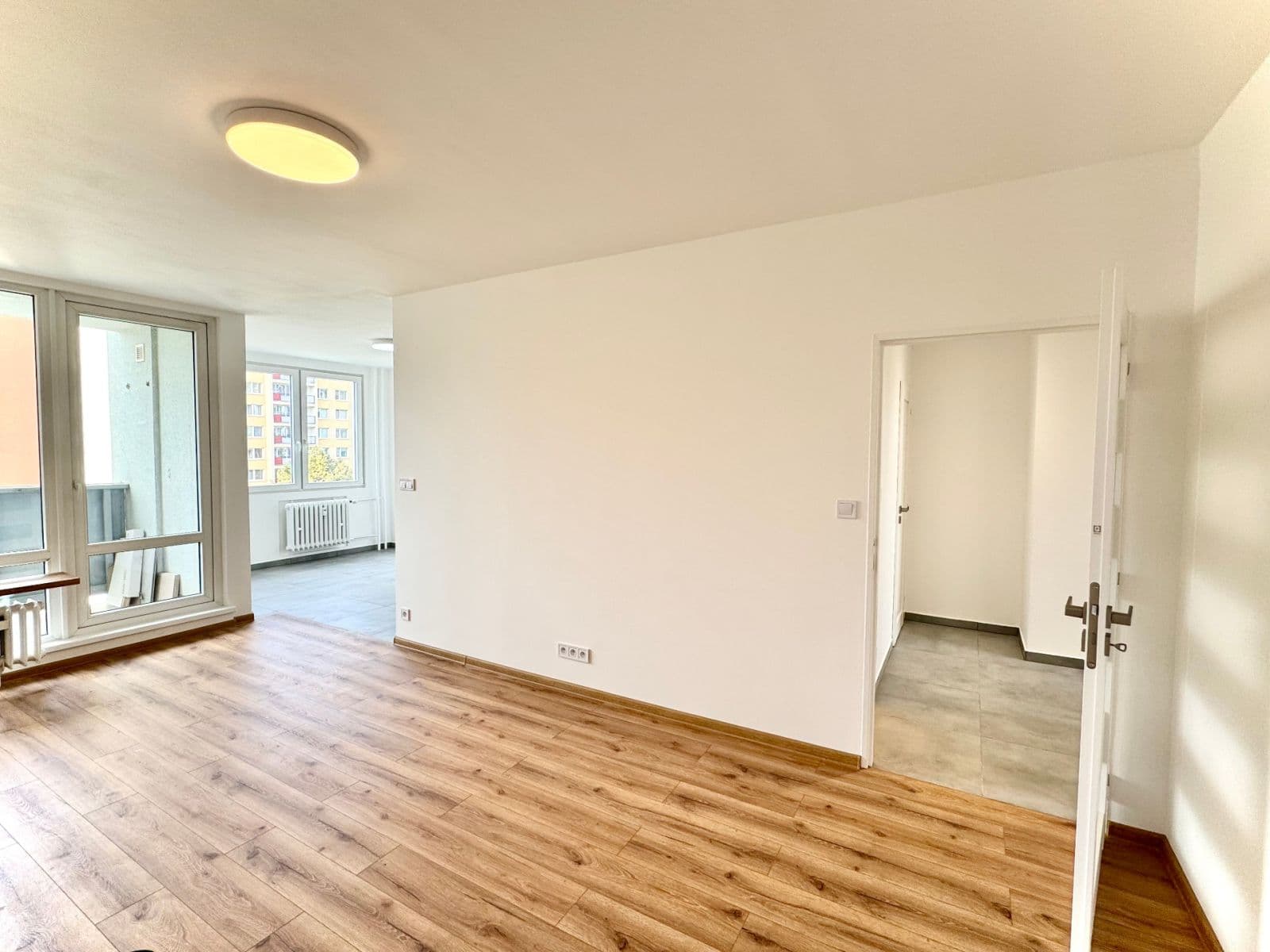 Pronájem bytu 3+1 68 m², Frýdlantská, Praha, Praha Pronájem bytu 3+1 68 m², Frýdlantská, Praha, Praha