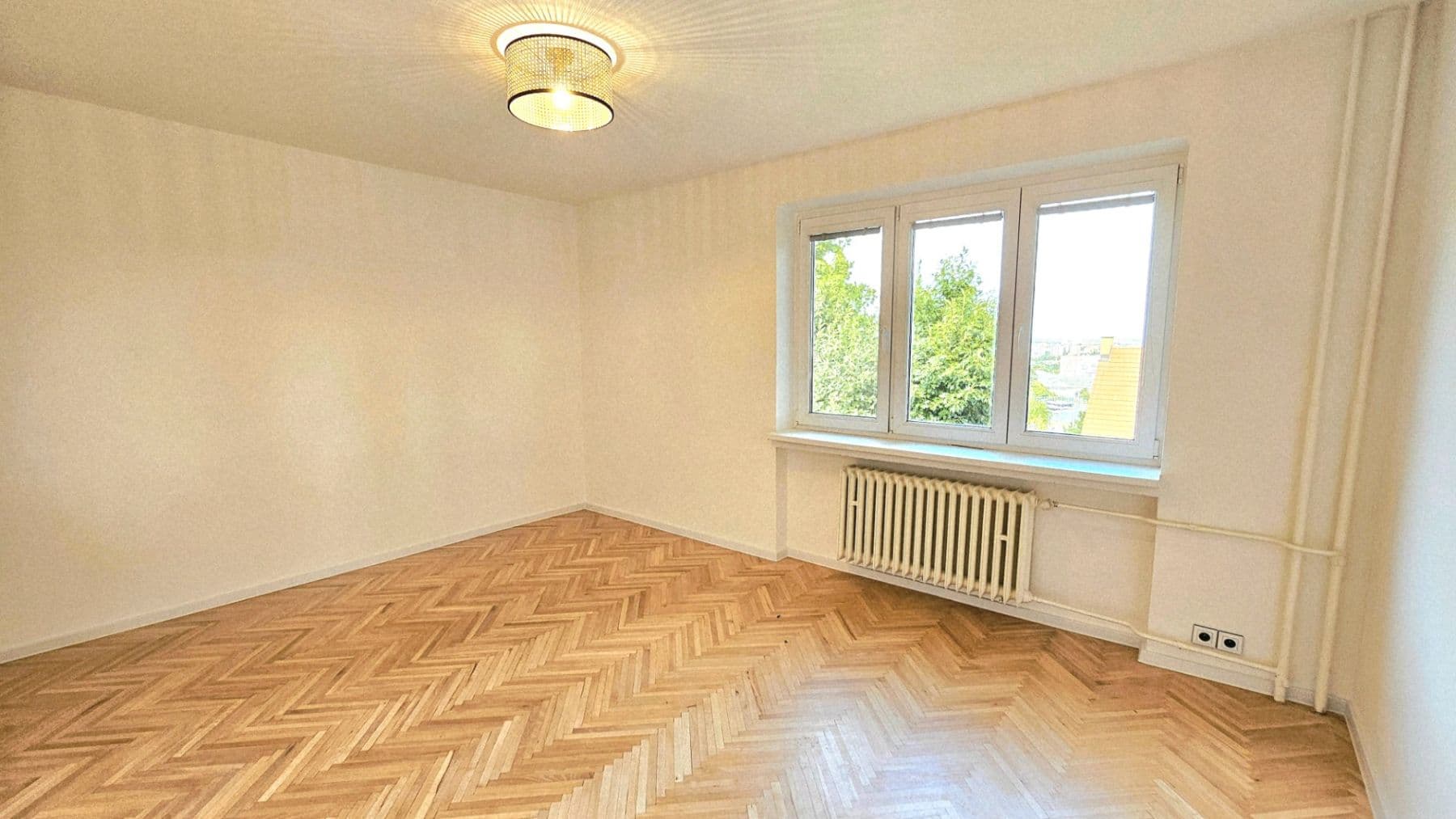Prodej bytu 3+1 82 m², Osnická, Praha, Praha Prodej bytu 3+1 82 m², Osnická, Praha, Praha