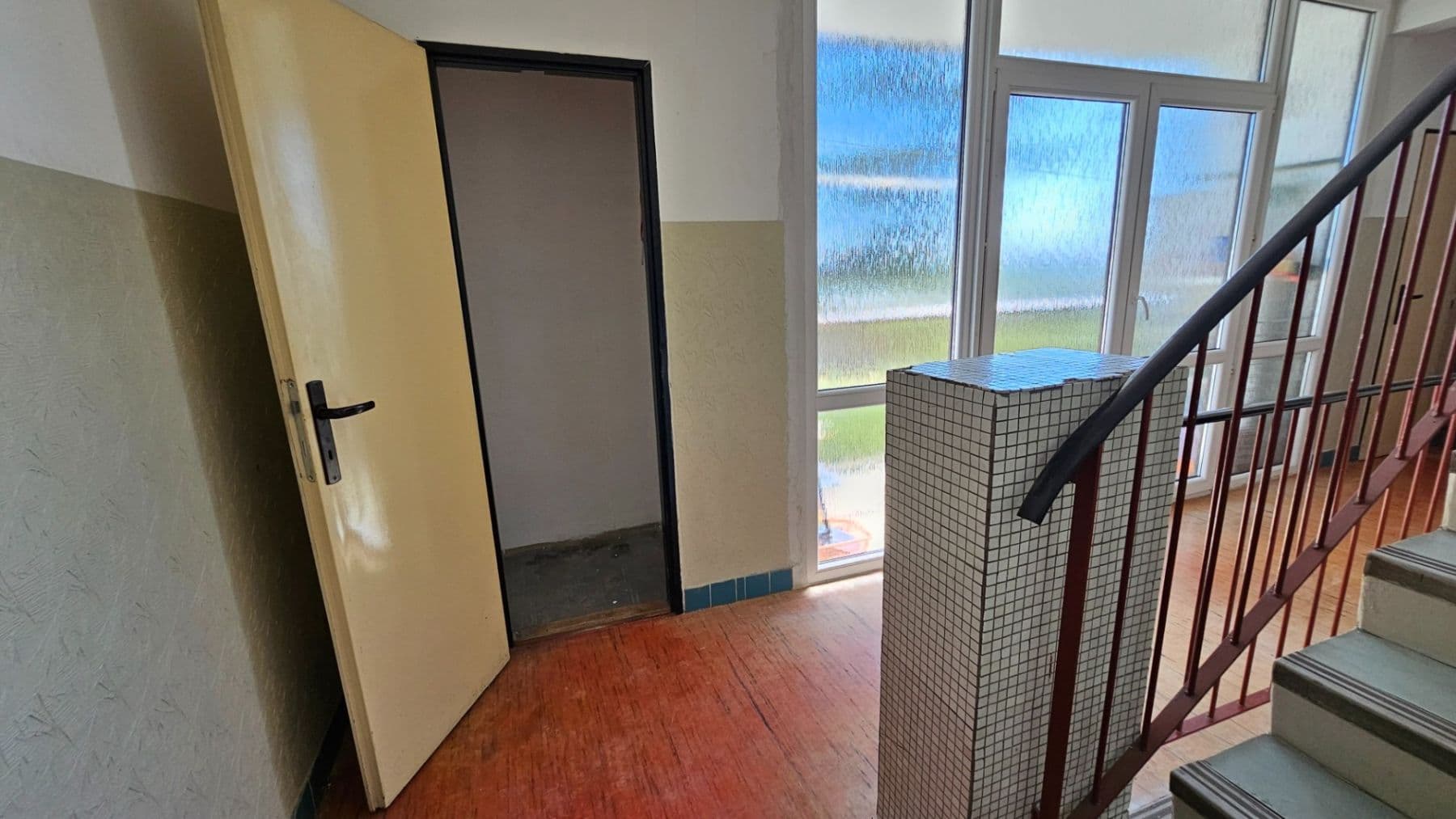 Prodej bytu 3+1 82 m², Osnická, Praha, Praha Prodej bytu 3+1 82 m², Osnická, Praha, Praha