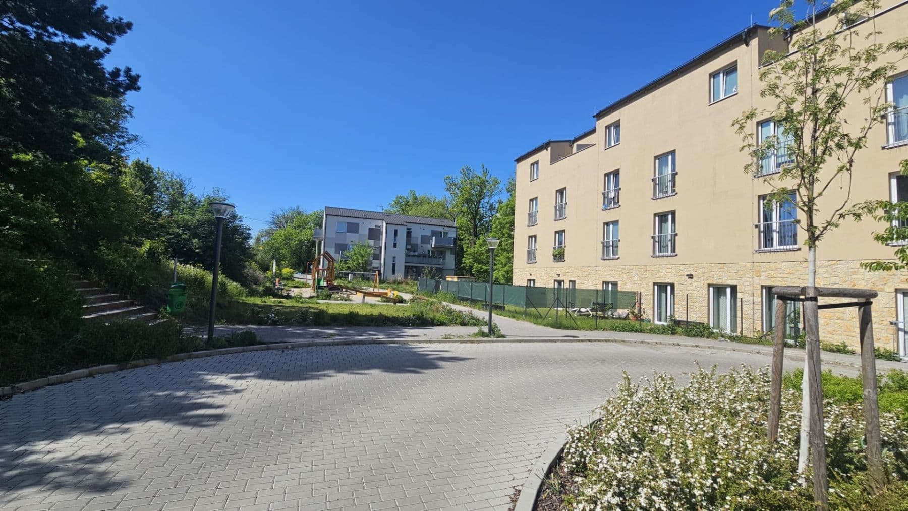 Prodej bytu 1+kk 32 m², V Kněžívce, Tuchoměřice, Středočeský kraj Prodej bytu 1+kk 32 m², V Kněžívce, Tuchoměřice, Středočeský kraj