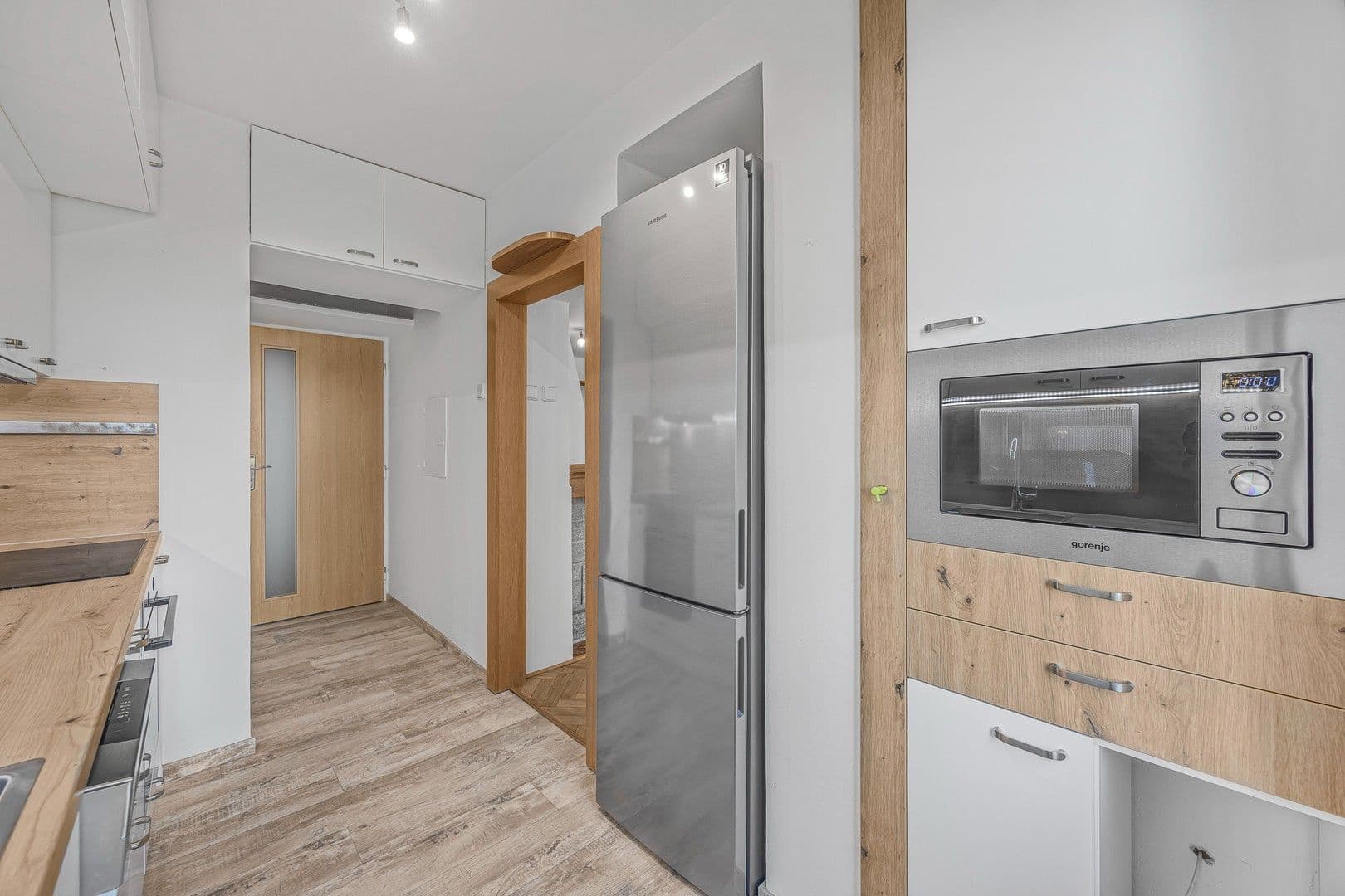 Pronájem bytu 3+1 71 m², Svépomoci, Praha, Praha Pronájem bytu 3+1 71 m², Svépomoci, Praha, Praha