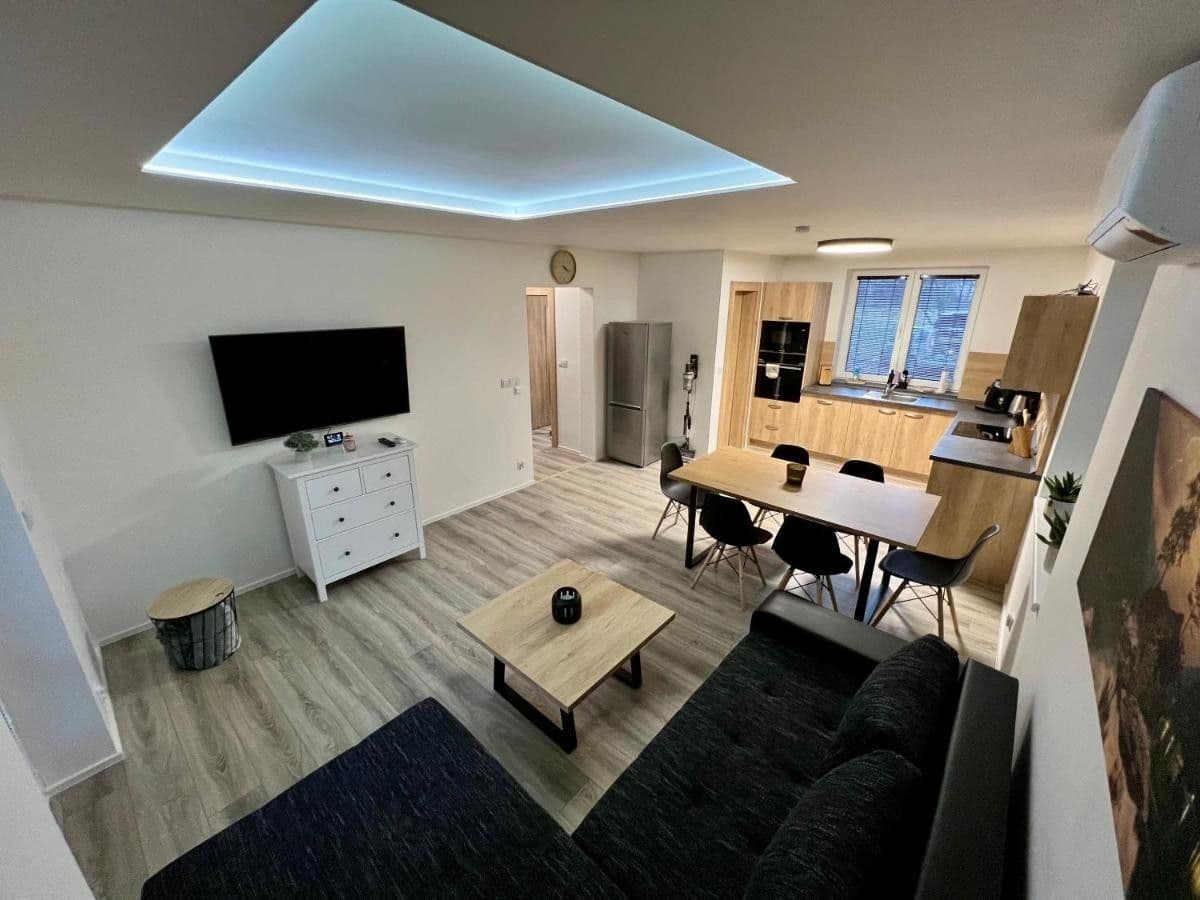 Pronájem domu 92 m², pozemek 403 m², Boženy Němcové, Česká Lípa, Liberecký kraj Pronájem domu 92 m², pozemek 403 m², Boženy Němcové, Česká Lípa, Liberecký kraj
