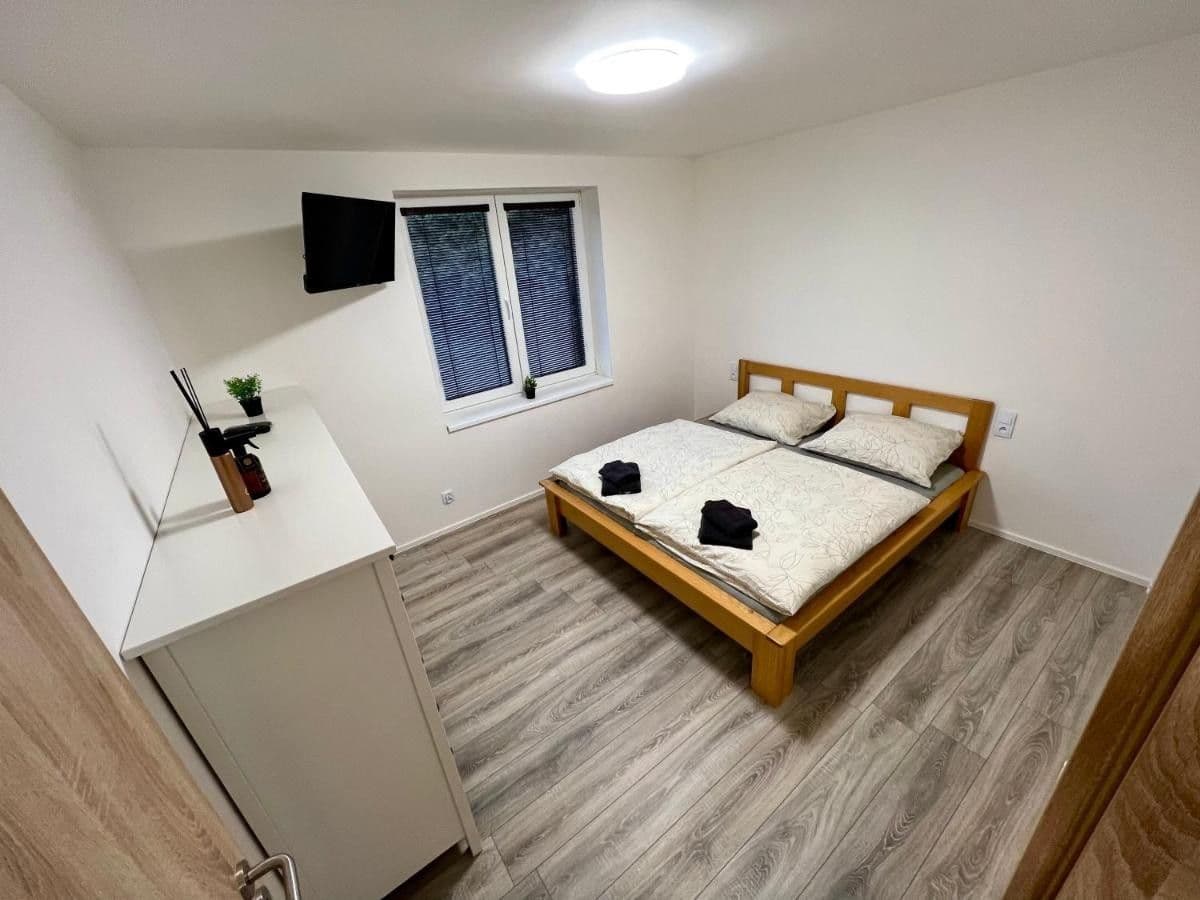 Pronájem domu 92 m², pozemek 403 m², Boženy Němcové, Česká Lípa, Liberecký kraj Pronájem domu 92 m², pozemek 403 m², Boženy Němcové, Česká Lípa, Liberecký kraj