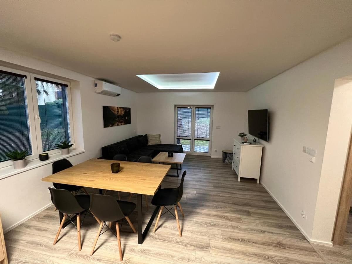 Pronájem domu 92 m², pozemek 403 m², Boženy Němcové, Česká Lípa, Liberecký kraj Pronájem domu 92 m², pozemek 403 m², Boženy Němcové, Česká Lípa, Liberecký kraj