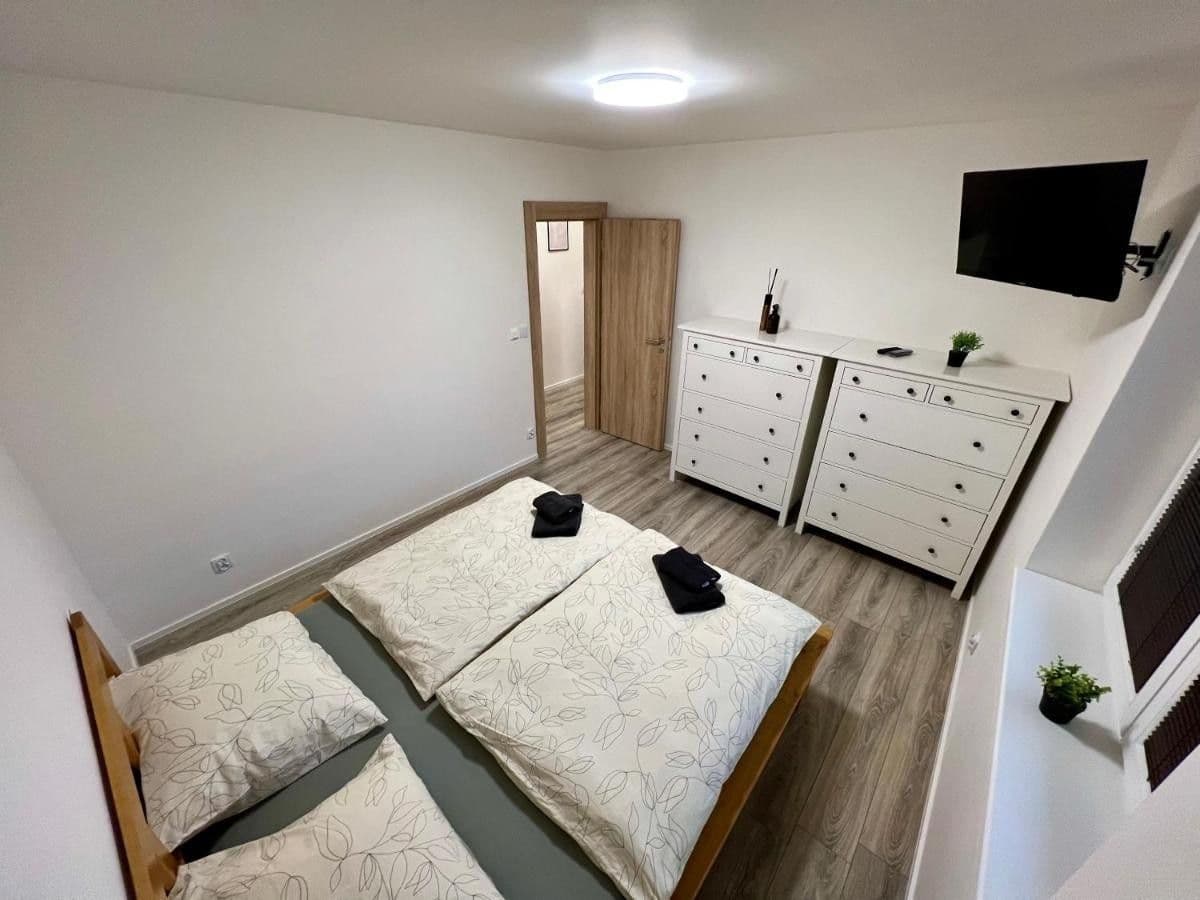 Pronájem domu 92 m², pozemek 403 m², Boženy Němcové, Česká Lípa, Liberecký kraj Pronájem domu 92 m², pozemek 403 m², Boženy Němcové, Česká Lípa, Liberecký kraj