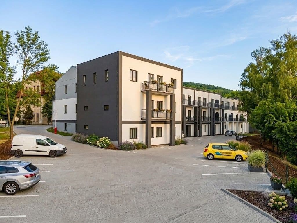 Pronájem bytu 1+kk 36 m², V Pitkovičkách, Praha, Praha Pronájem bytu 1+kk 36 m², V Pitkovičkách, Praha, Praha