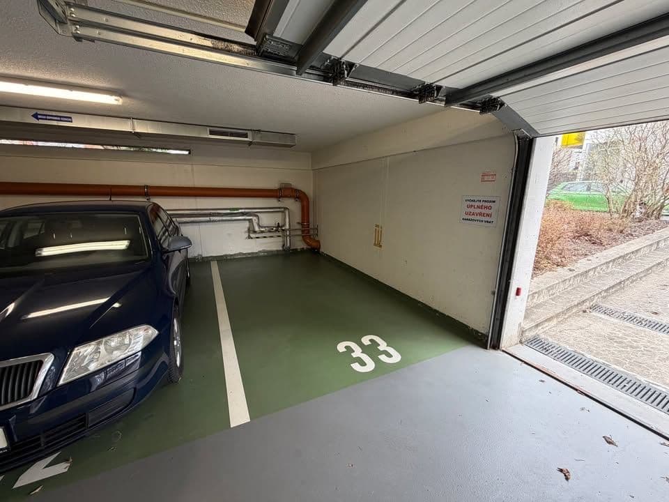 Pronájem garáže 15 m², Praha, Praha Pronájem garáže 15 m², Praha, Praha
