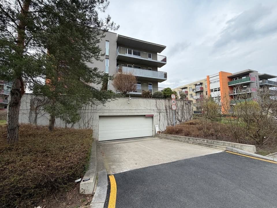 Pronájem garáže 15 m², Praha, Praha Pronájem garáže 15 m², Praha, Praha