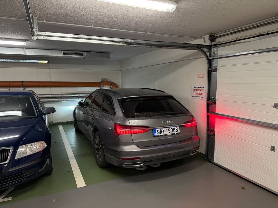 Pronájem garáže 15 m², Praha, Praha Pronájem garáže 15 m², Praha, Praha