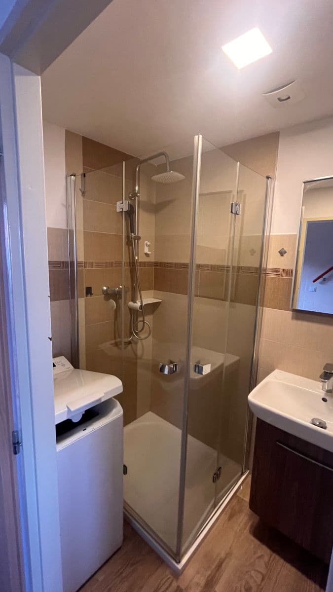 Pronájem bytu 2+kk 66 m², Hlavní, Psáry, Středočeský kraj Pronájem bytu 2+kk 66 m², Hlavní, Psáry, Středočeský kraj
