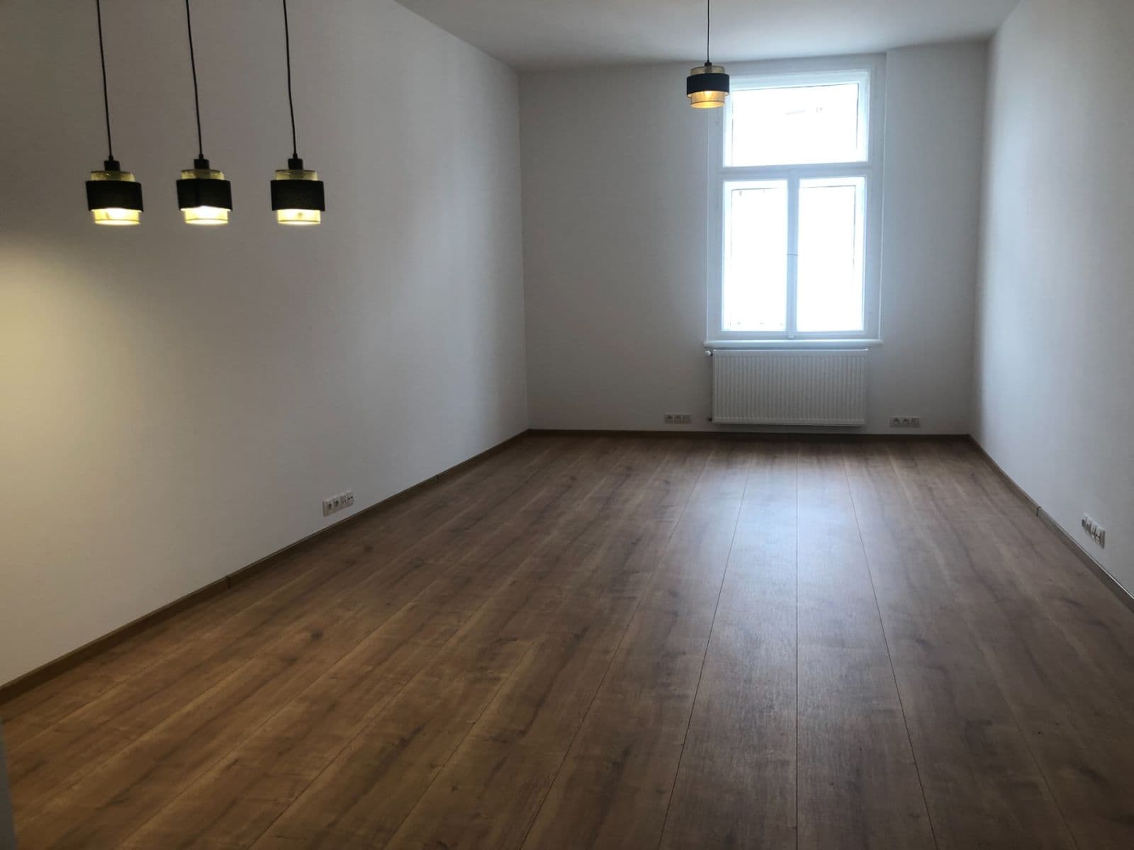 Pronájem bytu 2+1 80 m², Odborů, Praha, Praha Pronájem bytu 2+1 80 m², Odborů, Praha, Praha
