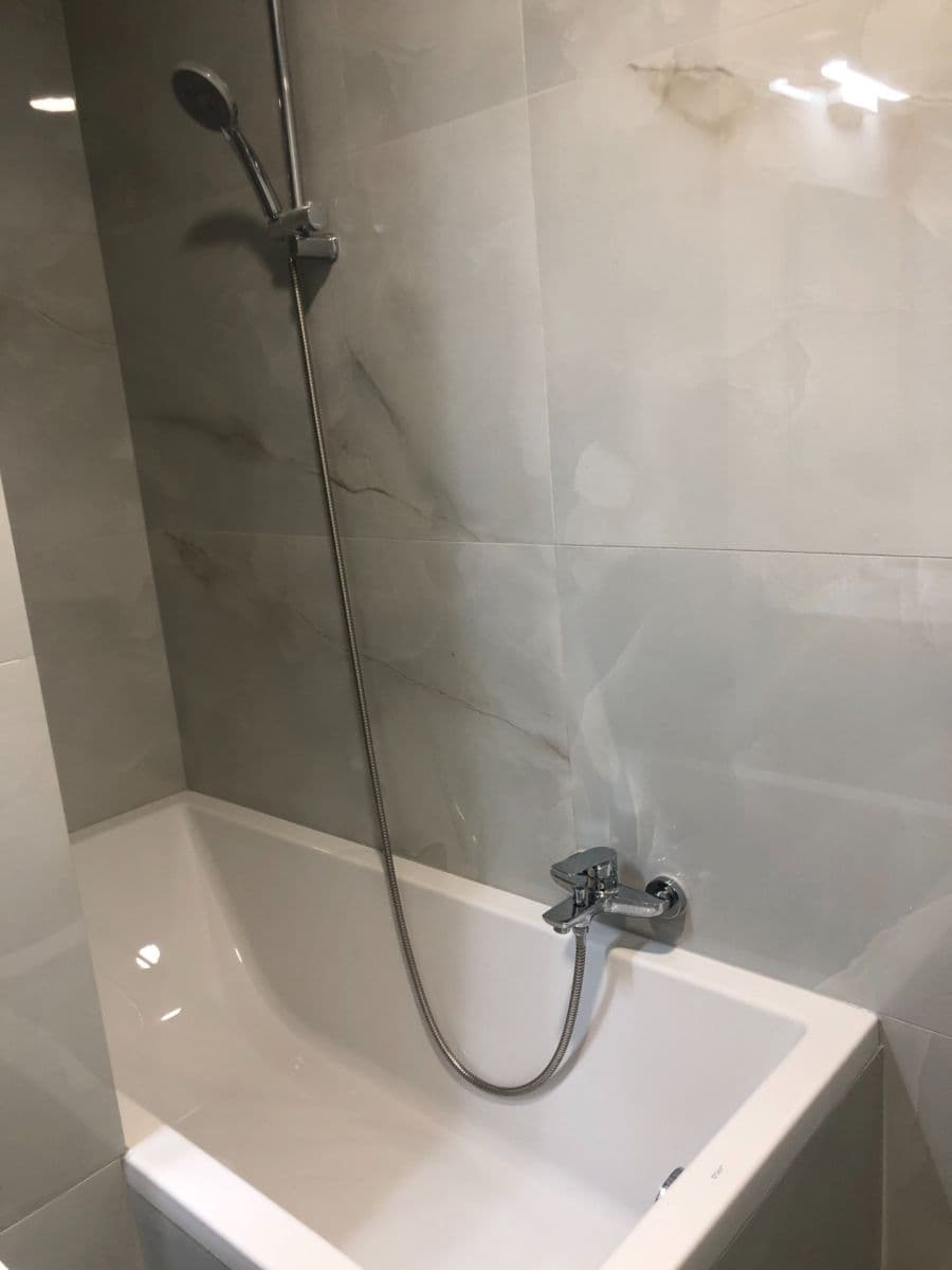 Pronájem bytu 2+1 80 m², Odborů, Praha, Praha Pronájem bytu 2+1 80 m², Odborů, Praha, Praha
