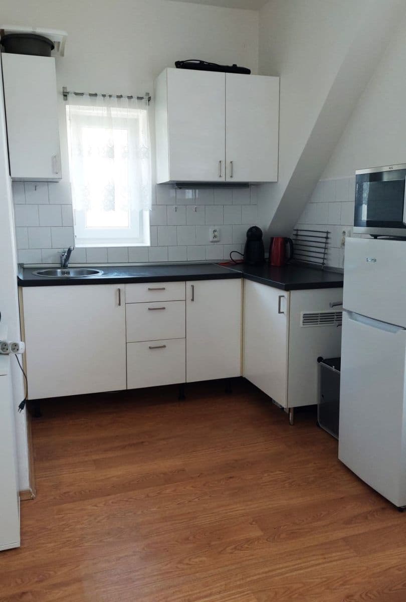 Pronájem bytu 1+kk 23 m², U Zahradního města, Praha, Praha Pronájem bytu 1+kk 23 m², U Zahradního města, Praha, Praha