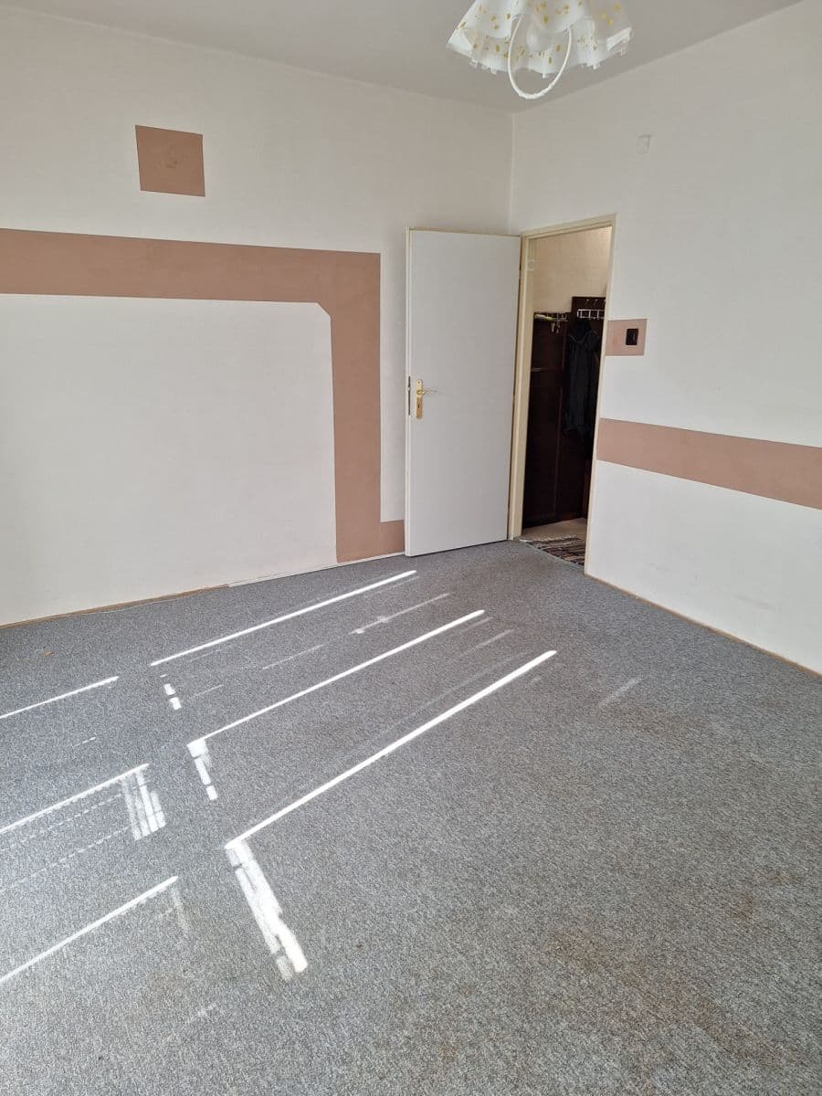 Pronájem bytu 1+kk 31 m², Na Hrádku, Pardubice, Pardubický kraj Pronájem bytu 1+kk 31 m², Na Hrádku, Pardubice, Pardubický kraj