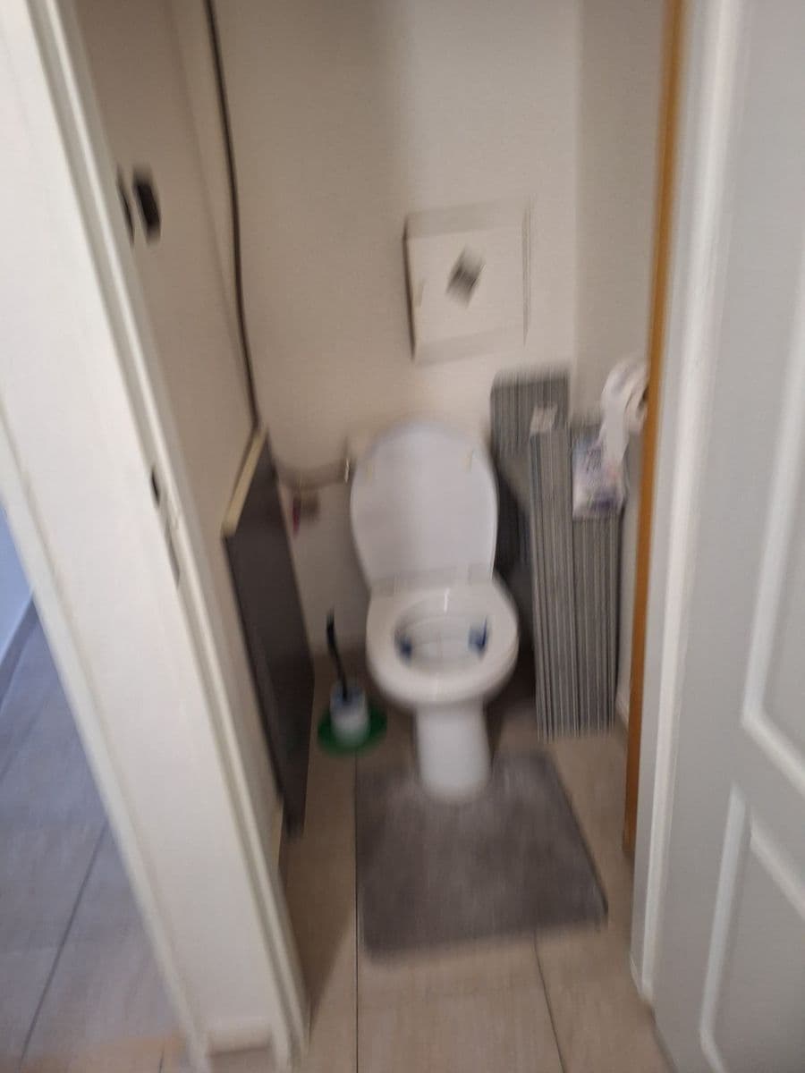 Pronájem bytu 1+kk 31 m², Na Hrádku, Pardubice, Pardubický kraj Pronájem bytu 1+kk 31 m², Na Hrádku, Pardubice, Pardubický kraj