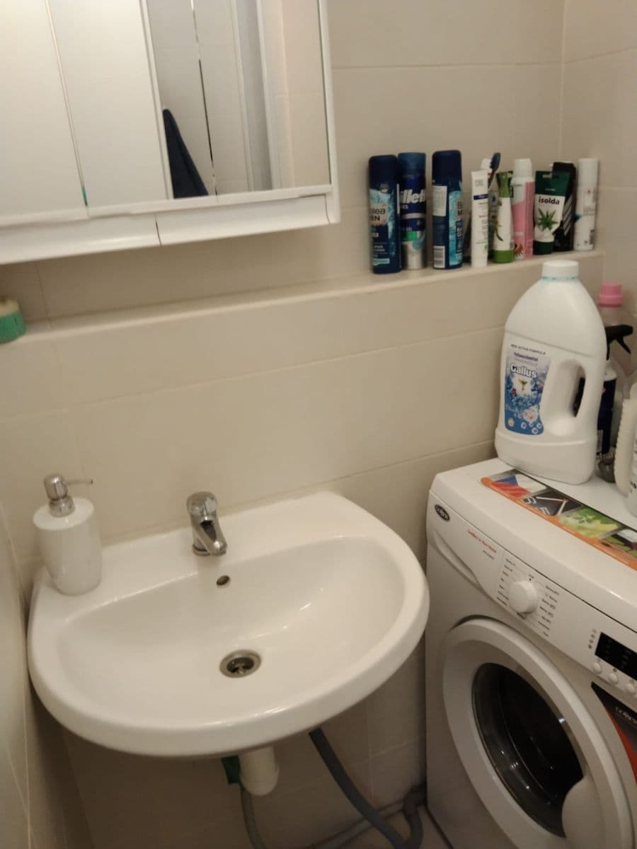 Pronájem bytu 2+kk 40 m², Kamenný Přívoz, Středočeský kraj Pronájem bytu 2+kk 40 m², Kamenný Přívoz, Středočeský kraj