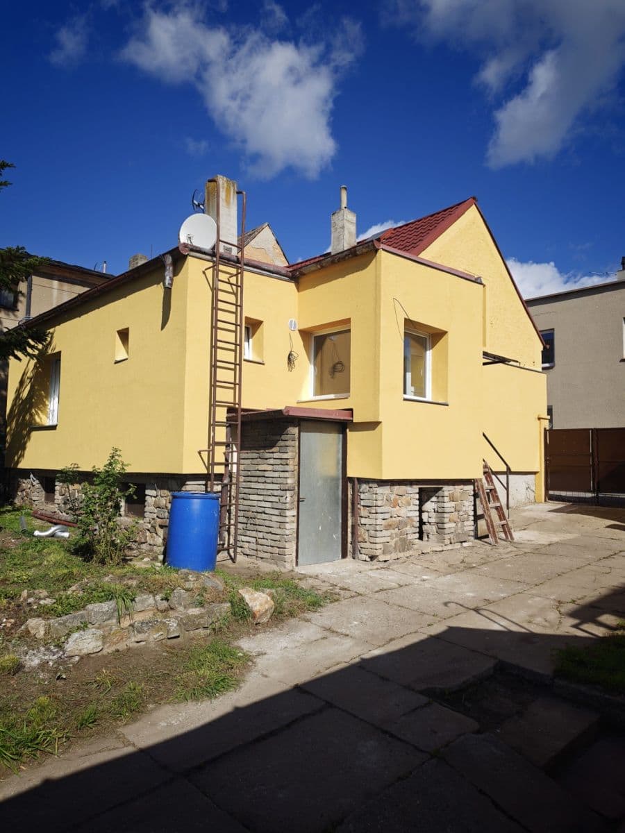 Pronájem domu 85 m², pozemek 1.300 m², Ševčíkova, Jinočany, Středočeský kraj Pronájem domu 85 m², pozemek 1.300 m², Ševčíkova, Jinočany, Středočeský kraj