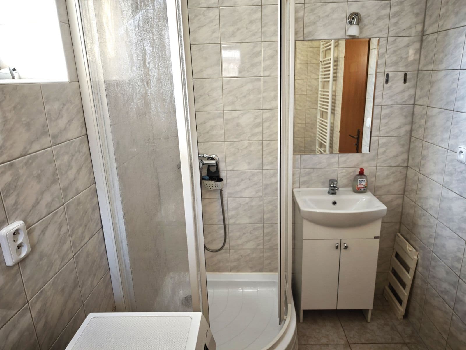 Pronájem domu 85 m², pozemek 1.300 m², Ševčíkova, Jinočany, Středočeský kraj Pronájem domu 85 m², pozemek 1.300 m², Ševčíkova, Jinočany, Středočeský kraj