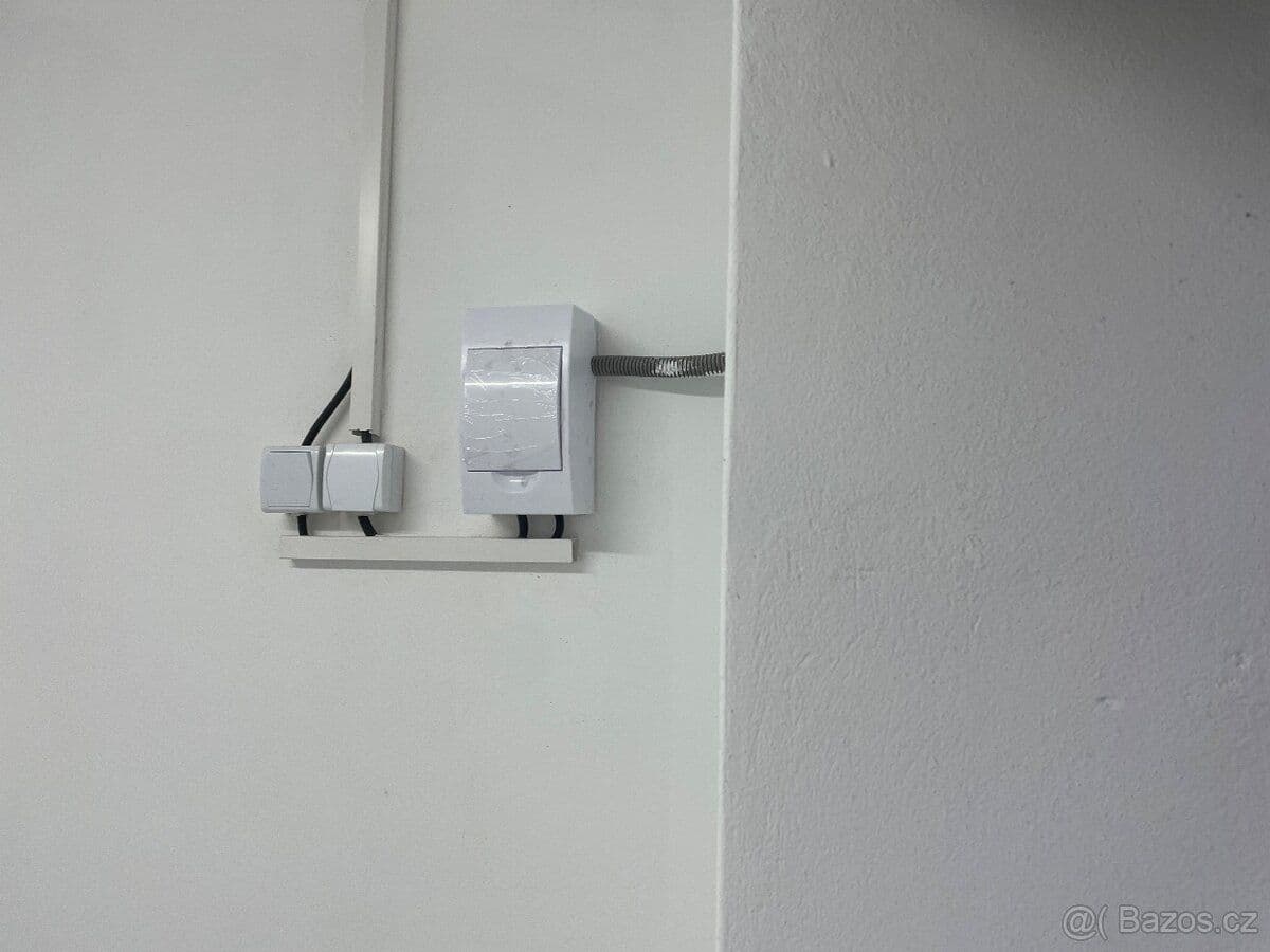 Prodej garáže 18 m², Přadlácká, Brno, Jihomoravský kraj Prodej garáže 18 m², Přadlácká, Brno, Jihomoravský kraj