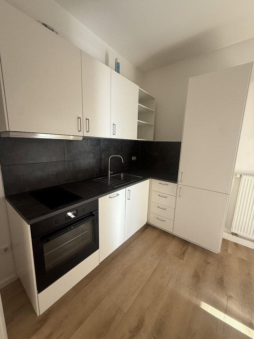 Pronájem bytu 2+1 40 m², Frankfurt am Main, Hessen Pronájem bytu 2+1 40 m², Frankfurt am Main, Hessen