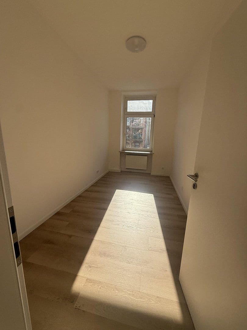 Pronájem bytu 2+1 40 m², Frankfurt am Main, Hessen Pronájem bytu 2+1 40 m², Frankfurt am Main, Hessen