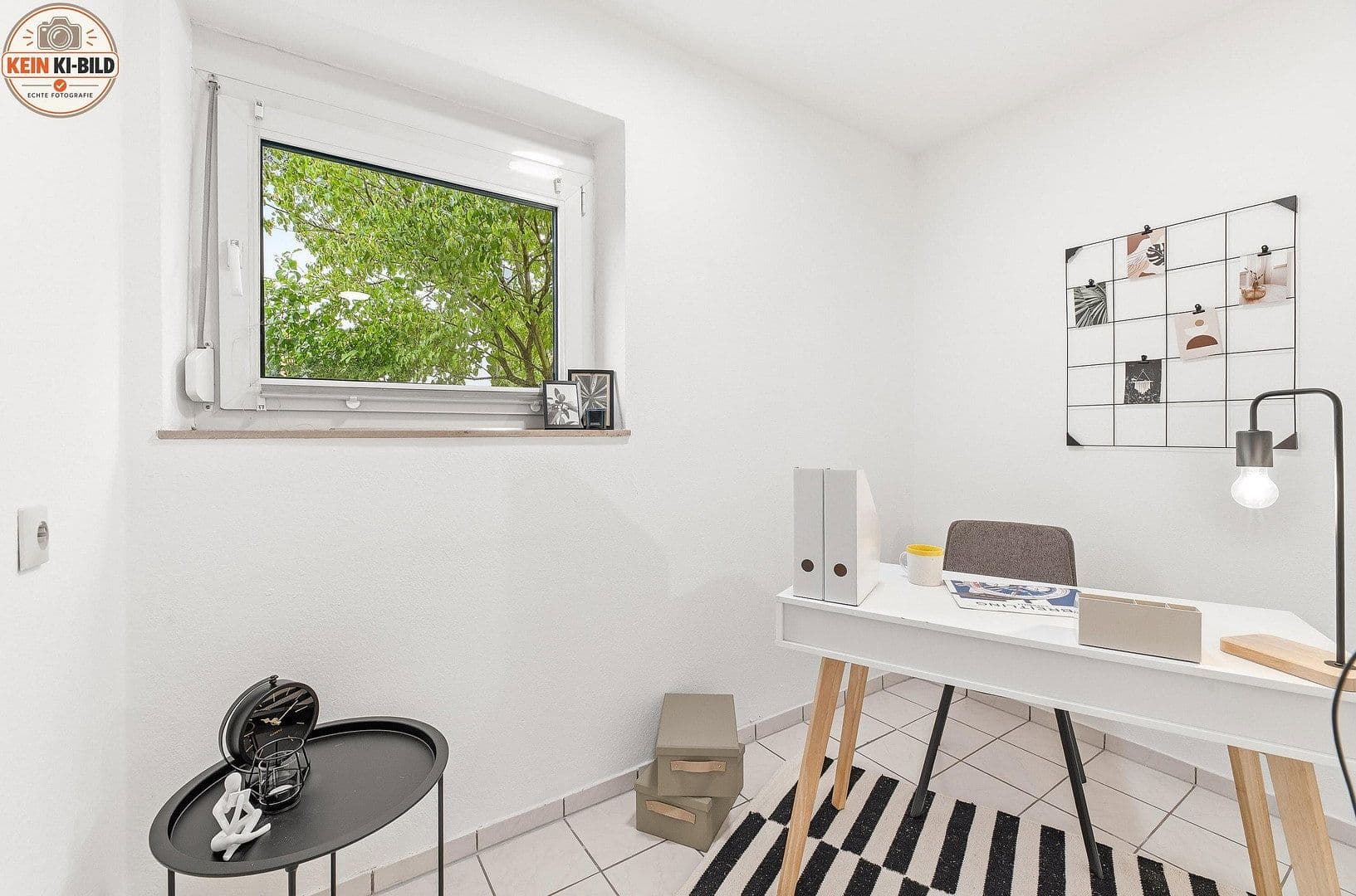 Prodej domu 115 m², pozemek 364 m², Spitzwiesenweg 8, Eningen unter Achalm, Bádensko-Württembersko Prodej domu 115 m², pozemek 364 m², Spitzwiesenweg 8, Eningen unter Achalm, Bádensko-Württembersko