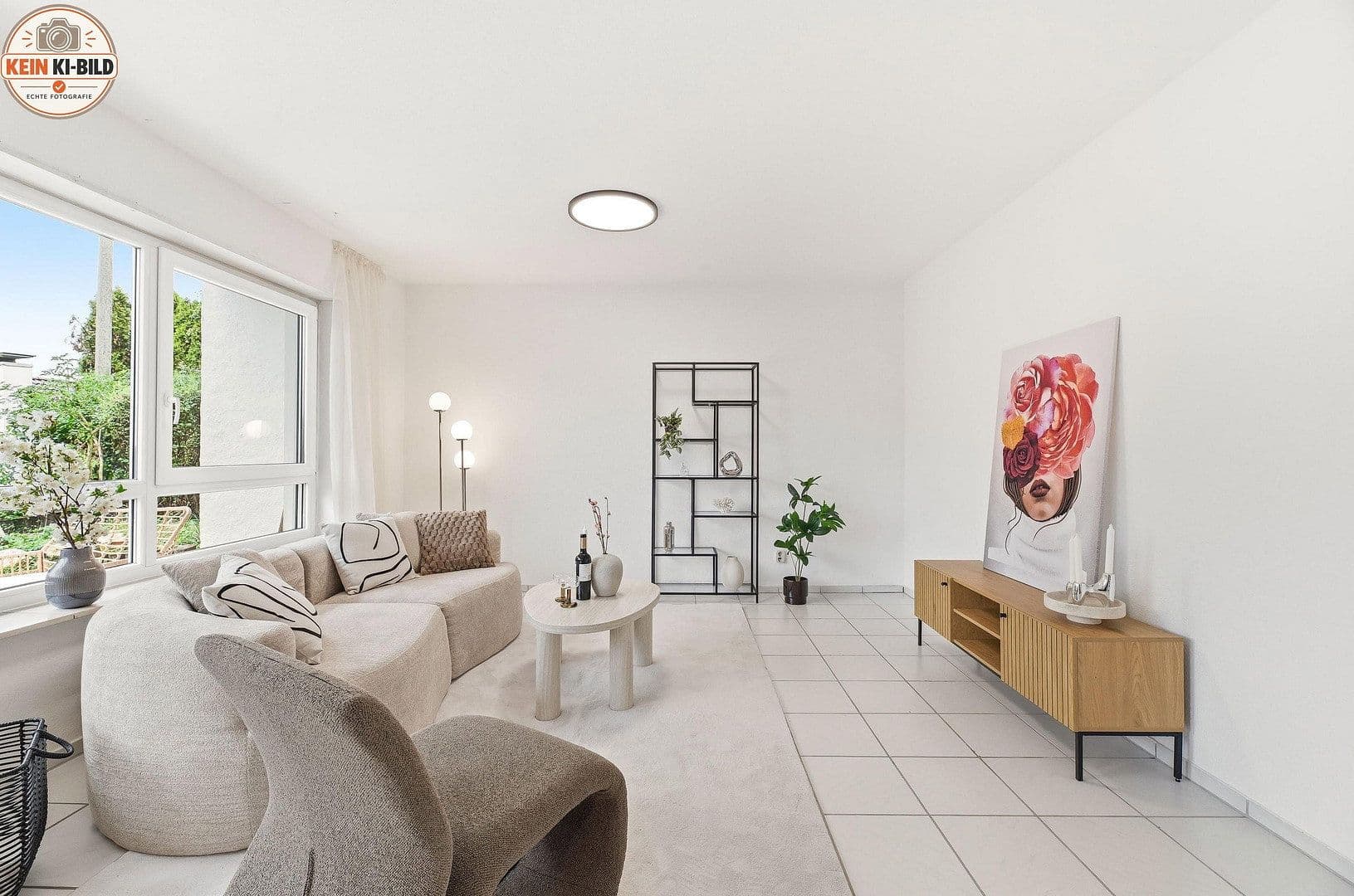 Prodej domu 115 m², pozemek 364 m², Spitzwiesenweg 8, Eningen unter Achalm, Bádensko-Württembersko Prodej domu 115 m², pozemek 364 m², Spitzwiesenweg 8, Eningen unter Achalm, Bádensko-Württembersko