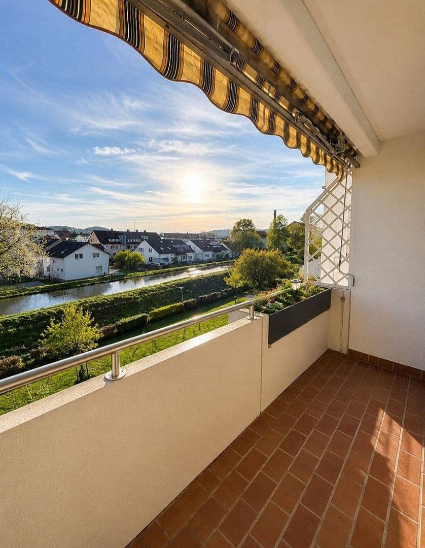 Pronájem bytu 3+1 78 m², Sägemattstraße 22, Lörrach, Bádensko-Württembersko Pronájem bytu 3+1 78 m², Sägemattstraße 22, Lörrach, Bádensko-Württembersko