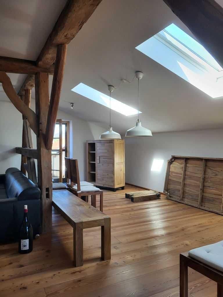 Pronájem bytu 5+1 280 m², Oberhausen, Bavorsko Pronájem bytu 5+1 280 m², Oberhausen, Bavorsko