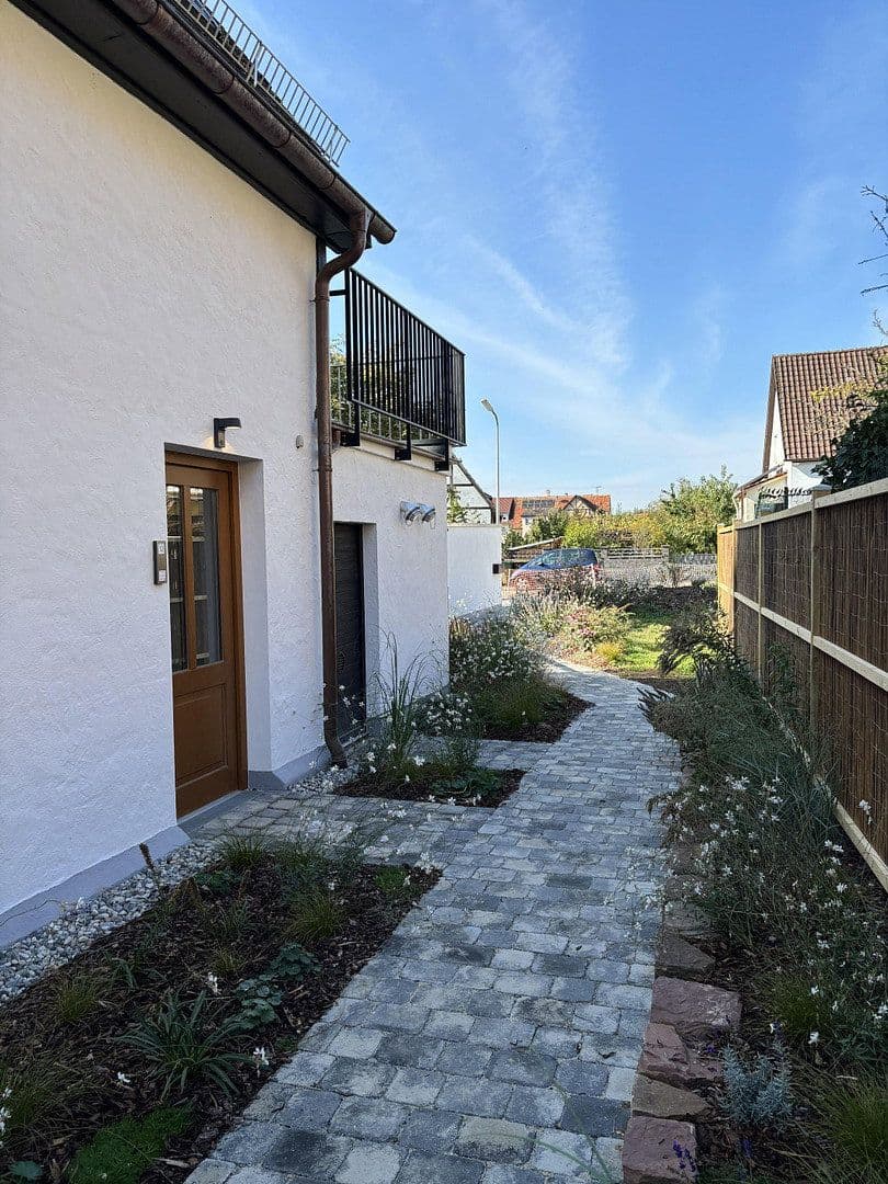 Pronájem bytu 4+kk 147 m², Niefern-Öschelbronn, Bádensko-Württembersko Pronájem bytu 4+kk 147 m², Niefern-Öschelbronn, Bádensko-Württembersko