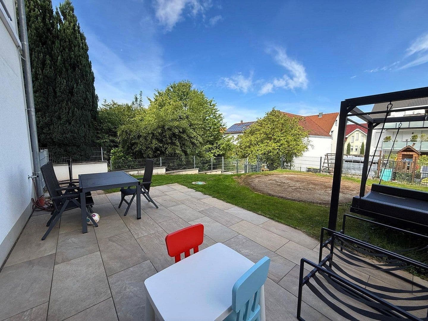 Prodej domu 193 m², pozemek 445 m², Kuppenheim, Bádensko-Württembersko Prodej domu 193 m², pozemek 445 m², Kuppenheim, Bádensko-Württembersko
