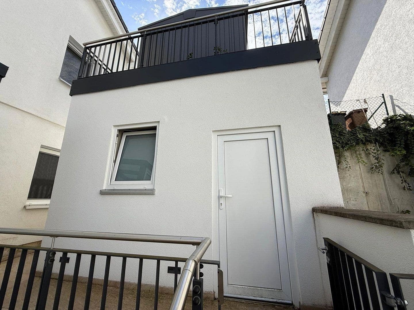 Prodej domu 193 m², pozemek 445 m², Kuppenheim, Bádensko-Württembersko Prodej domu 193 m², pozemek 445 m², Kuppenheim, Bádensko-Württembersko