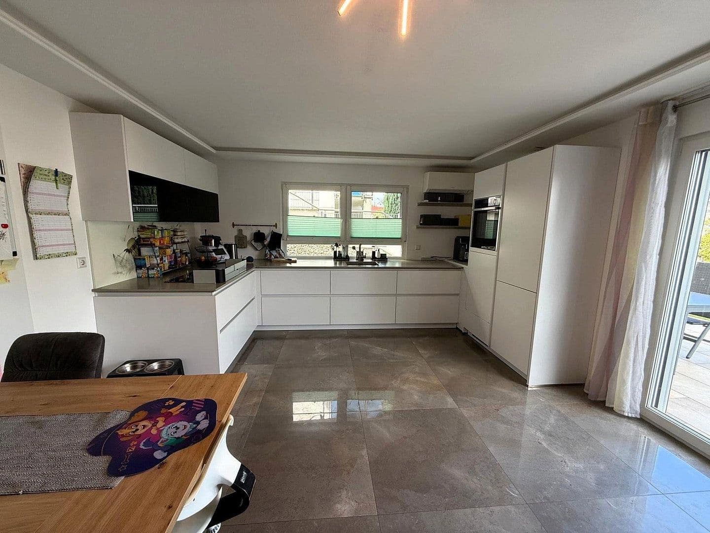 Prodej domu 193 m², pozemek 445 m², Kuppenheim, Bádensko-Württembersko Prodej domu 193 m², pozemek 445 m², Kuppenheim, Bádensko-Württembersko